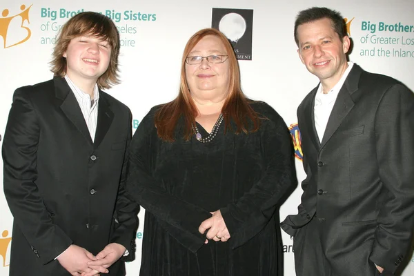 Jon Cryer, Angus, Conchata Ferrell — Stockfoto