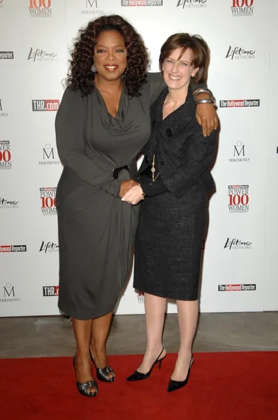 Oprah Winfrey and Anne Sweeney — 图库照片