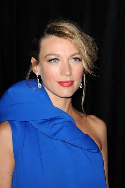 Natalie Zea — Photo