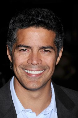 Esai morales
