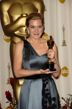 Kate winslet basın odasında 81 yıllık Akademi Ödülleri. Kodak Tiyatrosu, hollywood, ca. 02-22-09