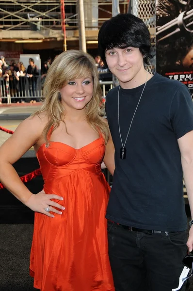 Shawn Johnson and Mitchel Musso — Stock Photo, Image