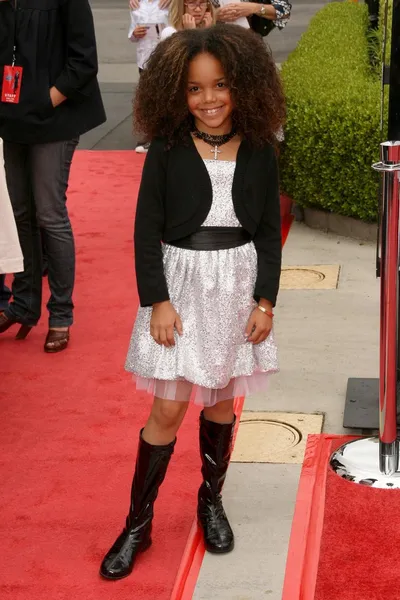 Jadagrace at the Los Angeles Premiere of 'Imagine That'. Paramount Pictures, Hollywood, CA. 06-06-09 — Stockfoto