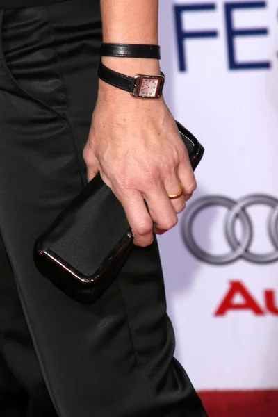 Kelly Lynchs purse at the 2008 AFI Fest Centerpiece Gala Screening of The Wrestler. Graumans Chinese Theatre, Hollywood, CA. 11-06-08 — Stock Photo, Image