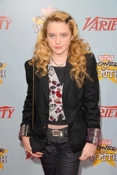 Kathryn newton v varietys 3 roční sílu mládí, paramount studios, hollywood, ca. 12-05-09 — Stock fotografie