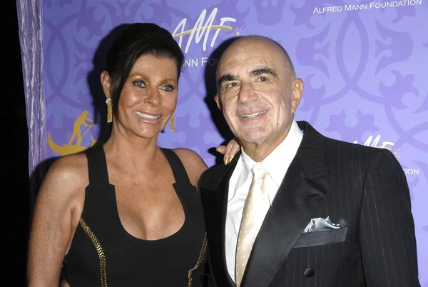 Robert shapiro en vrouw linell — Stockfoto