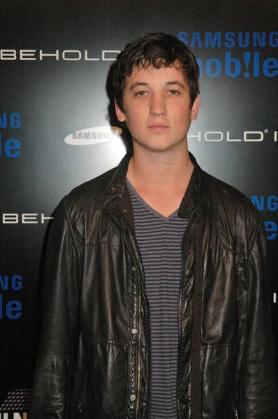 Miles Teller en el Samsung Behold ll Premiere Launch Party, Blvd. 3, Hollywood, CA. 11-18-09 — Foto de Stock