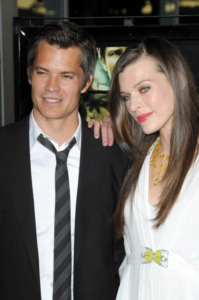 Timothy Olyphant and Milla Jovovich — Stock Photo, Image