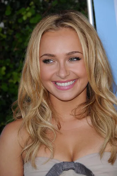 Hayden panettiere στο τα neutrogena φρέσκα πρόσωπα της μουσικής εκδήλωσης. Jim henson στούντιο, Λος Άντζελες, ca 26-09-09 — Φωτογραφία Αρχείου