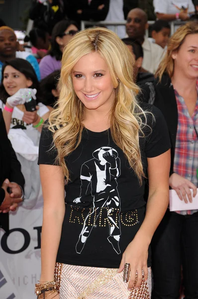 Ashley tisdale — Stockfoto