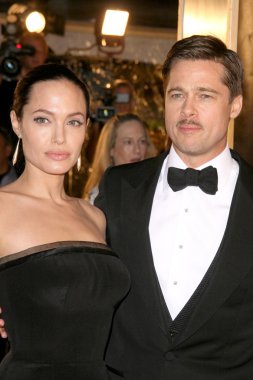 Angelina jolie ve brad pitt