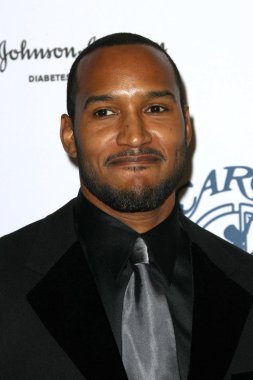 Henry Simmons