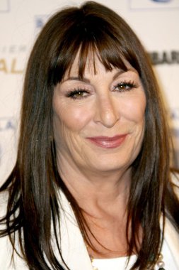 Anjelica Huston