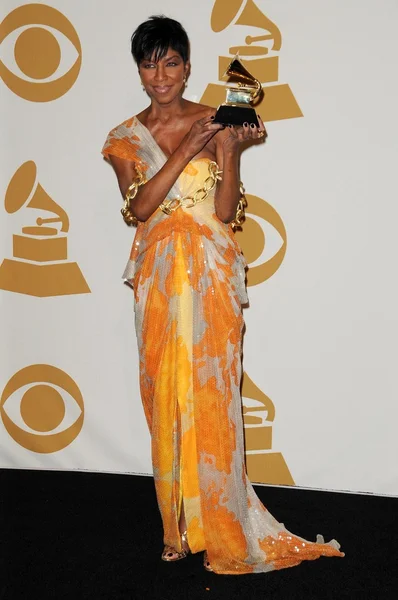 Natalie Cole i pressrummet på 51: a årliga Grammy Awards. Staples Center, Los Angeles, Ca. 02-08-09 — Stockfoto