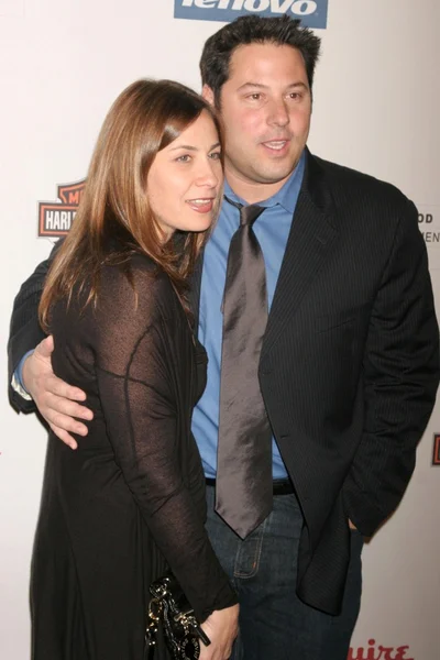 Greg Grunberg and wife Elizabeth — Stockfoto