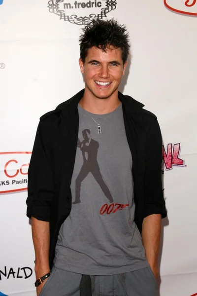 Robbie Amell — Foto Stock