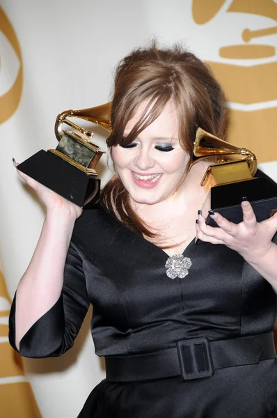 Adele basın odasında 51 yıllık grammy Ödülleri. Staples center, los angeles, ca. 02-08-09 — Stok fotoğraf