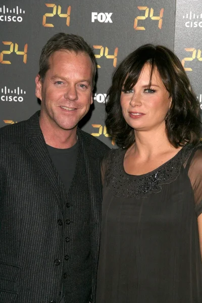 Kiefer sutherland en mary lynn rajskub op de seizoen 7 premiere feest voor 24. privilege, los angeles, ca. 01-06-08 — Stockfoto