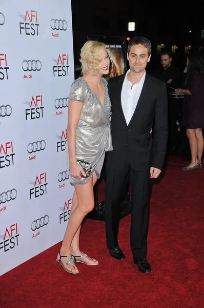 Charlize theron i stuart townsend — Zdjęcie stockowe