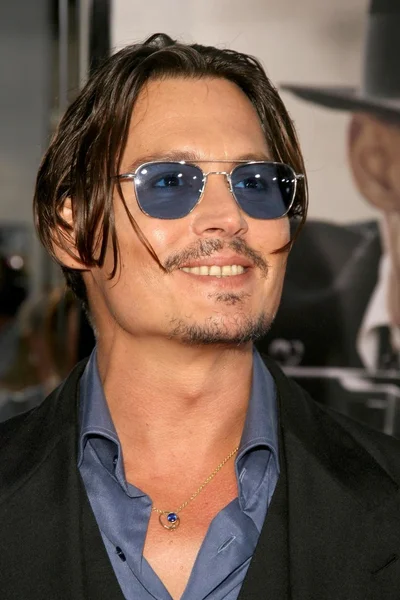 Johnny Depp di Los Angeles Premiere dari 'Public Enemies'. Mann Village, Westwood, CA. 06-23-09 — Stok Foto