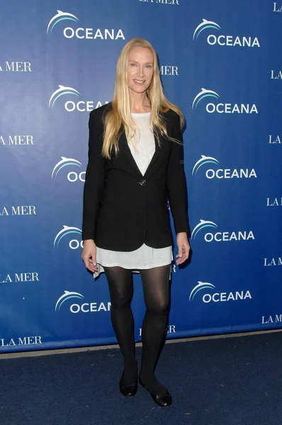 Kelly lynch bei der la mer and oceana world oceans day gala. Privathaus, los angeles, ca. 06-08-09 — Stockfoto