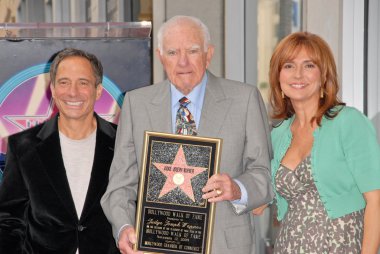 Harvey Levin, Judge Joseph A. Wapner and Judge Marilyn Milian at the induction ceremony of Judge Joseph A.Wapner into the Hollywood Walk of Fame, Hollywood, CA. 11-12-09
