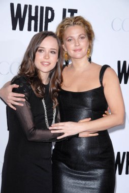 Ellen sayfa ve drew barrymore, los angeles 'de kırbaç' in premiere. Grauman's Çince tiyatro, hollywood, ca. 09-29-09