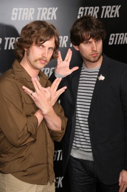 Jon heder ve kardeşi
