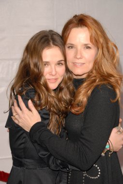 Lea thompson ve kızı zoey deutch