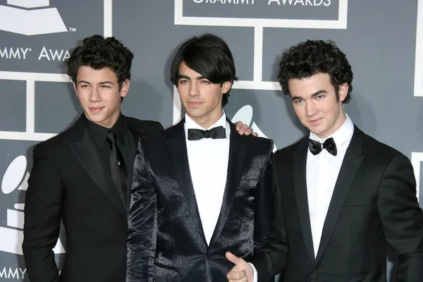 Jonas Brothers на 51-й ежегодной премии "Грэмми". Staples Center, Лос-Анджелес, Калифорния. 02-08-09 — стоковое фото