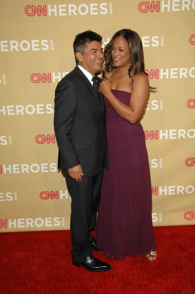 George Lopez e Laila Ali no "CNN Heroes: An All-Star Tribute", Kodak Theater, Hollywood, CA. 11-21-09 — Fotografia de Stock