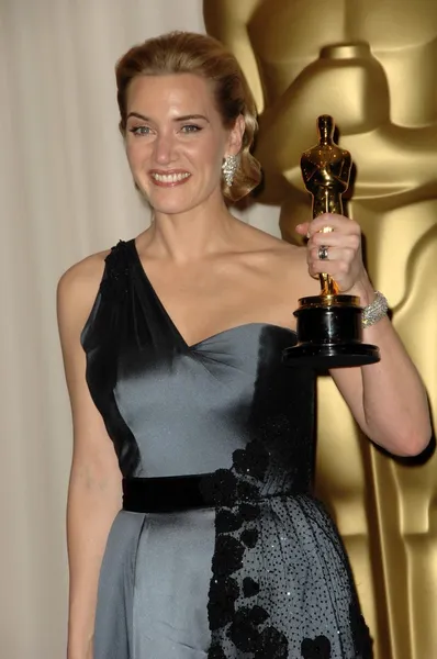 Kate winslet w sali prasowej 81 Akademii rocznej nagrody. Kodak theatre w hollywood, ca. 02-22-09 — Zdjęcie stockowe