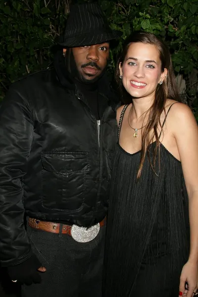 Kennis Marquis et Katie Chonacas à la soirée de lancement du clip de Katie Chonacas. Les Deux, Hollywood, CA. 02-21-09 — Photo