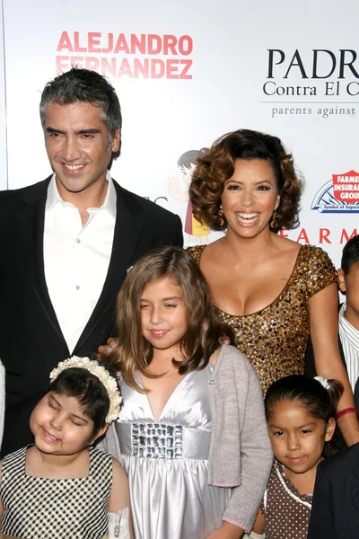 Alejandro fernandez ve eva longoria parker, 8 yıllık padres contra el kanserler el sueno de esperanza fayda gala. Hollywood ve highland grand ballroom, hollywood, ca. 10-07-08 — Stok fotoğraf