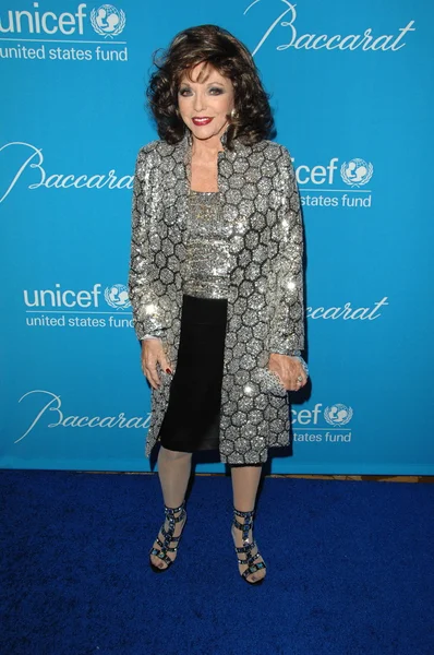 Joan collins w kuli unicef 2009 cześć jerry weintraub, beverly wilshire hotel, beverly hills, ca. 12-10-09 — Zdjęcie stockowe