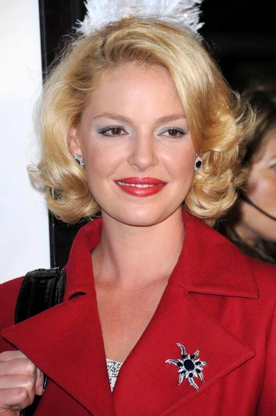 Katherine Heigl at Los Angeles Premiere of Marley and Me. Mann Village Theater, Los Angeles, CA. 12-11-08 — Stock Photo, Image