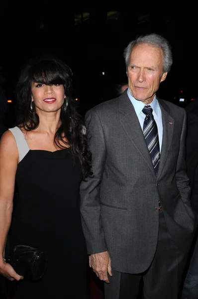 Clint eastwood i dina eastwood — Zdjęcie stockowe