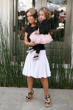 7 yıllık stuart house parası, Jillian barberie. John varvatos butik, beverly hills, ca. 03-08-09