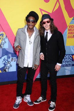 Shwayze ve cisco adler