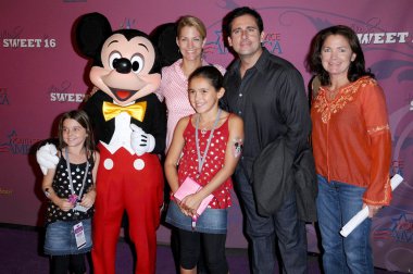 steve carell ve aile Nancy duvarları