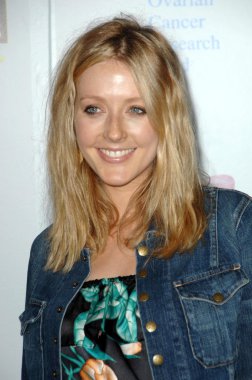 Jennifer Finnigan