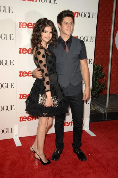 Selena Gomez and David Henrie — Stock Photo, Image