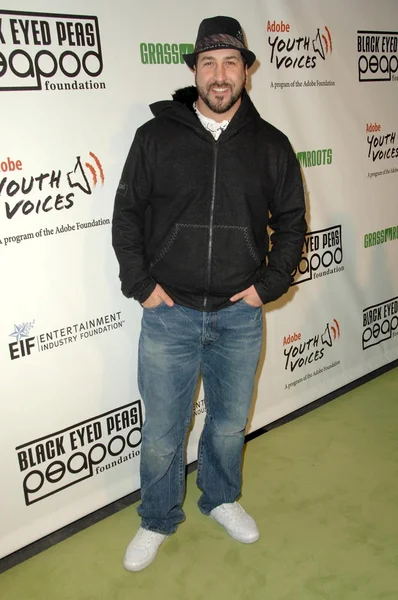 Joey Fatone at the 5th Annual Black Eyed Peas Peapod Foundation Benefit Concert. The Conga Room, Los Angeles, CA. 02-05-09 — Stock Photo, Image