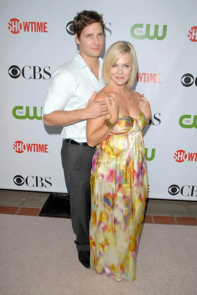 Peter Facinelli e Jennie Garth — Foto Stock