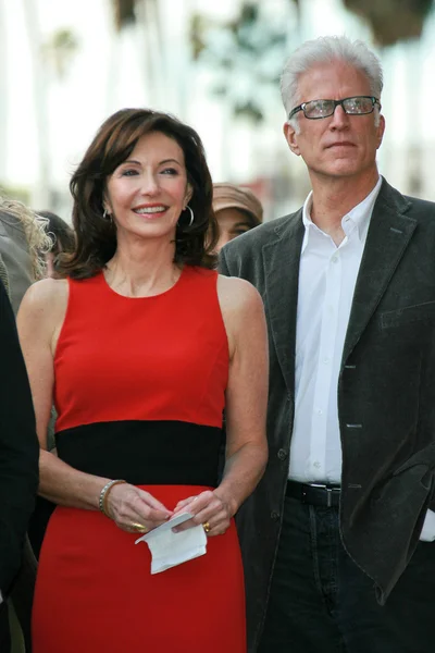 Mary Steenburgen with Ted Danson — Stock fotografie