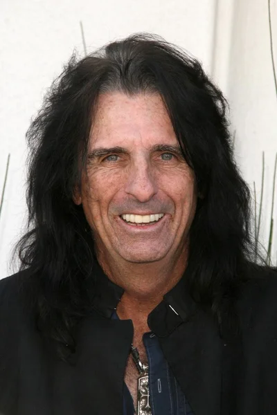 Alice Cooper en el séptimo evento anual Stuart House Benefit. Boutique John Varvatos, Beverly Hills, CA. 03-08-09 — Foto de Stock