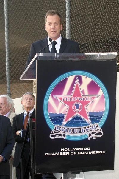 Кифер Сазерленд на церемонии в честь Кифера Сазерленда с 2377-й звездой на Голливудской Аллее Славы. Голливудский бульвар, Голливуд. 12-09-08 — стоковое фото
