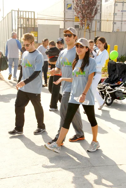 Shaun Sipos with Michael Rady and Stephanie Jacobsen — Stock Photo, Image