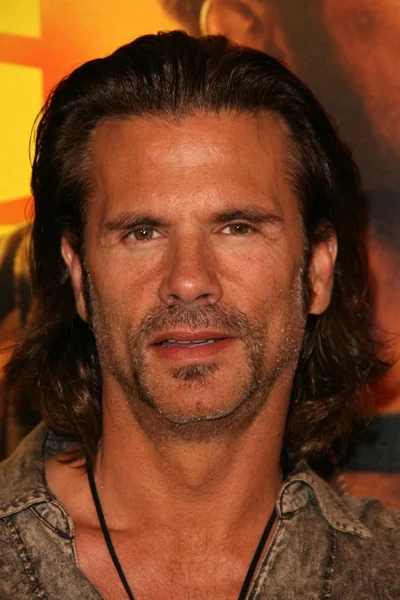 Lorenzo Lamas bei der US-Premiere von "Watchmen". grauman 's Chinese Theatre, hollywood, ca. 03-02-09 — Stockfoto