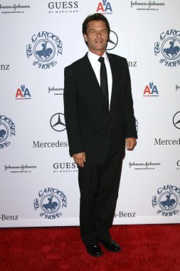 Harry Hamlin